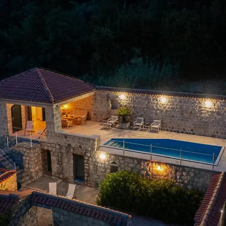 Villa Beautiful Schola With Pool Trsteno