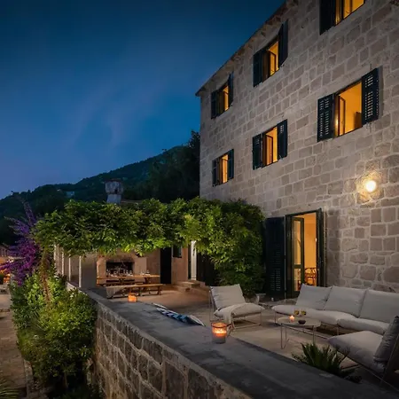 Villa Beautiful Schola With Pool