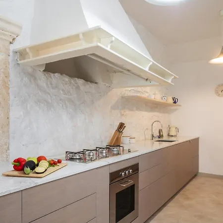 Villa Beautiful Schola With Pool Trsteno