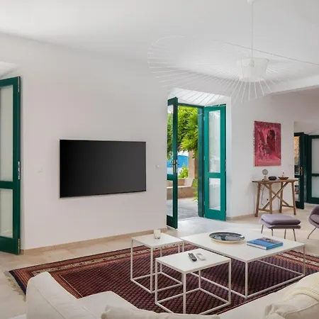 Villa Beautiful Schola With Pool Trsteno